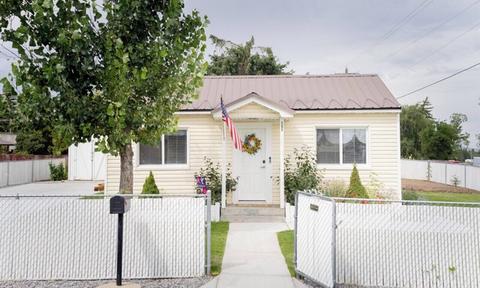 St. Anthony Casa | Charming 1-bedroom house with AC, WiFi in tranquil Saint Anthony, ID