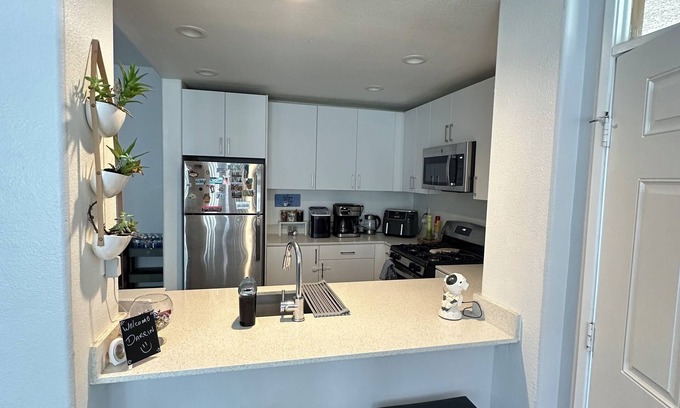 Canyon Country Apartamento | Charming 1-bedroom apartment with WiFi, AC in Santa Clarita