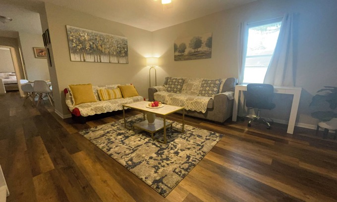 Valdosta Apartamento | Charming 1-bedroom 2 Queen Bed,1 sofa bed Apartment in Valdosta!