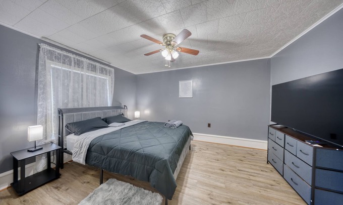Carbondale Apartamento | Charming 1-bedroom apartment in welcoming Carbondale with AC