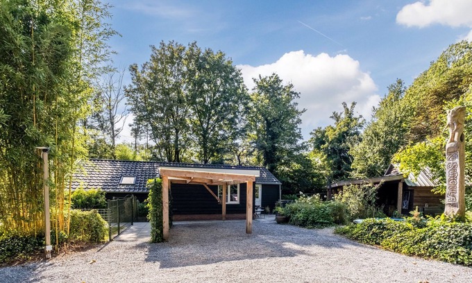 Middelbeers Apartamento | Charming 1-bedroom apartment in brilliant Oost-, West- en Middelbeers with WiFi