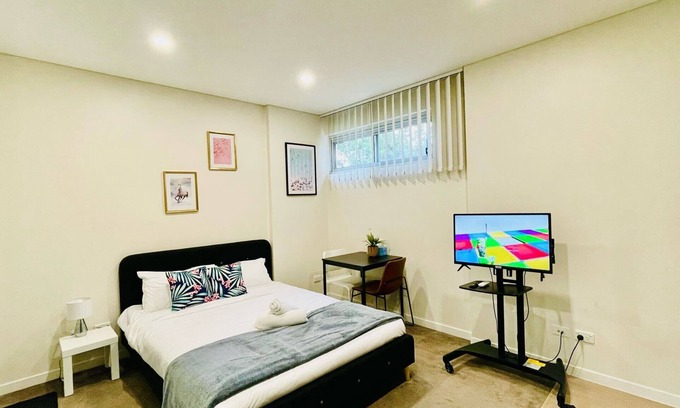Botany Apartamento | Charming 1-bedroom apartment in brilliant Botany with AC, WiFi