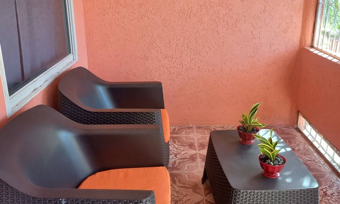 West End Apartamento | Charming 1-bedroom apartment in enchanting Negril with AC, WiFi