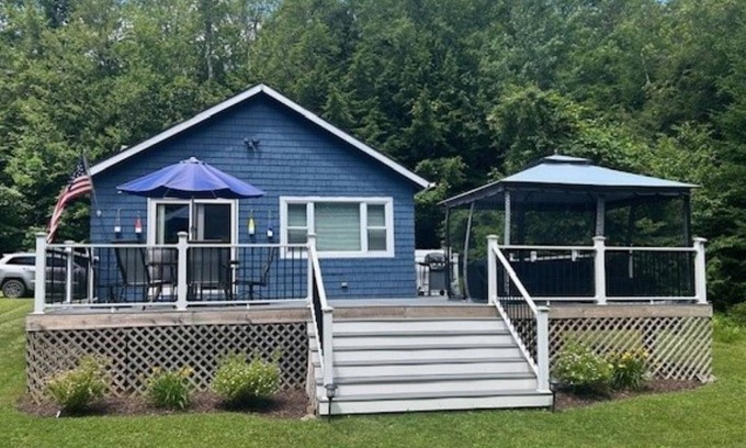 Savoy Cabaña | Charming 1-bedroom cottage on the border of Plainfield, Savoy, on Windsor Pond!