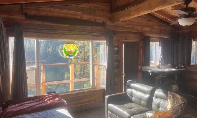Forbestown Cabina | Charming 1-bedroom cabin in feather falls ca. hunting and fishing getaway