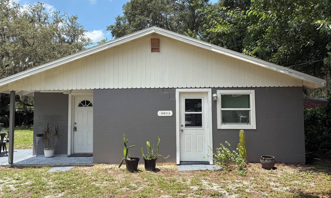 Inverness Cabaña | Charming 1-bedroom cottage pet/kid friendly