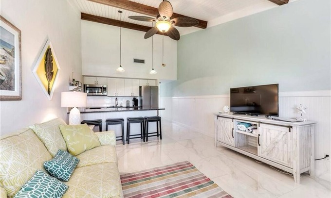 Sanibel Condominio | Charming 1-bedroom condo in peaceful Sanibel walking distant to coast
