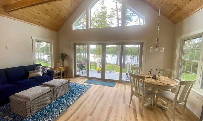Bridgton Cabaña | Charming 1-bedroom cottage in fabulous Bridgton with WiFi, AC, private dock