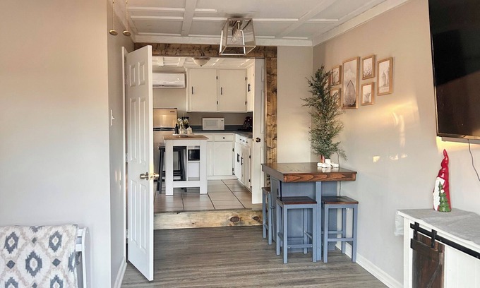 Aiken Cabaña | Charming 1-bedroom cottage in lovely Aiken with AC, WiFi
