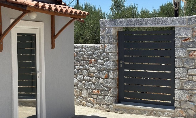 Mavrovouni Casa | Charming 1-bedroom house with WiFi&AC in beautiful Mavrovouni-Mamour Apartments