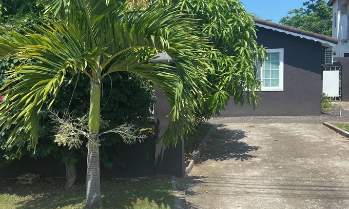 Falmouth Casa | Charming 1-bedroom house with AC, WiFi in welcoming Falmouth
