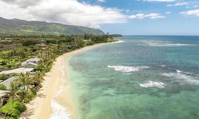 Mokuleia Casa | Charming 1-bedroom house with AC, WiFi in gorgeous Waialua