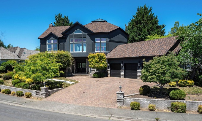 Bull Mountain Apartamento | Charming 1-bedroom in-law with SpaciousBackyard ~ Pet friendly
