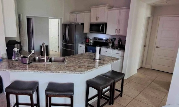 Indian Trails Casa | Charming 1-bedroom room rental in modern house in Palm Coast.