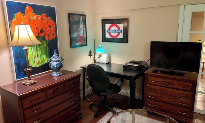 Yorktown Apartamento | Charming 1-Bedroom Spacious Basement Close to DC - Pets Allowed.