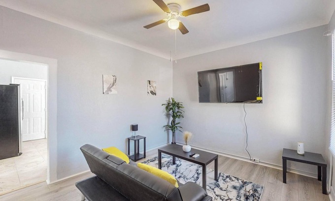Albuquerque Casa | Charming 1-bedroom house in marvelous Albuquerque with WiFi, AC