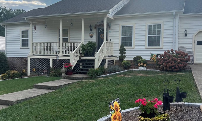Jonesborough Casa | Charming 1-bedroom house in quaint downtown Jonesborough