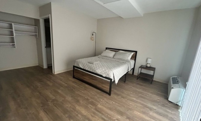 Lake Charles Apartamento | Charming 1-bedroom apartment in lovely Lake Charles with AC