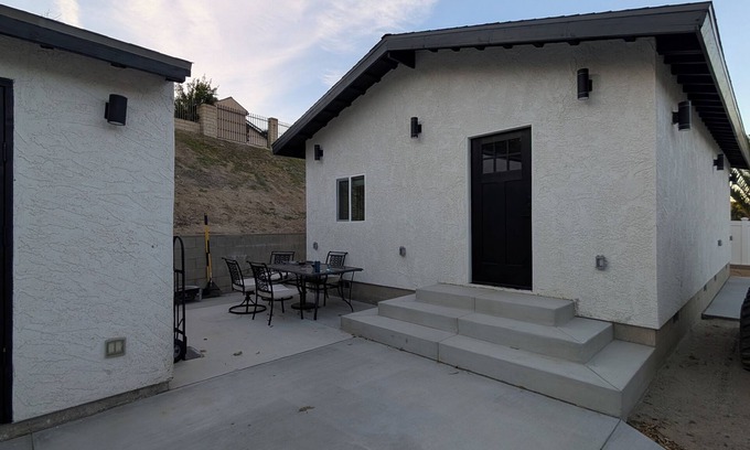 Santa Clarita Casa | Charming 1-bedroom house in Santa Clarita