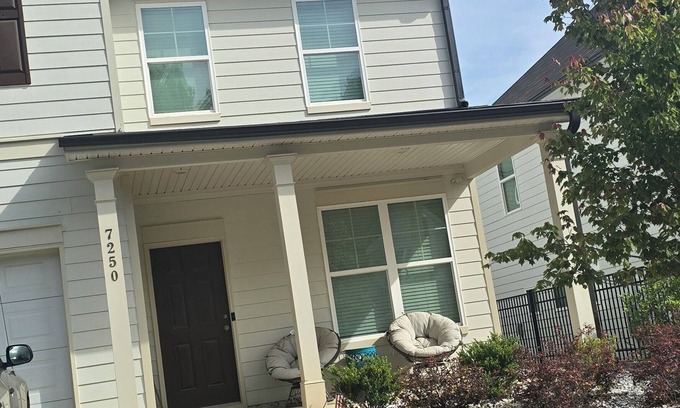 Lithonia Casa | Charming 1-bedroom house with WiFi, AC in lovely Stonecrest