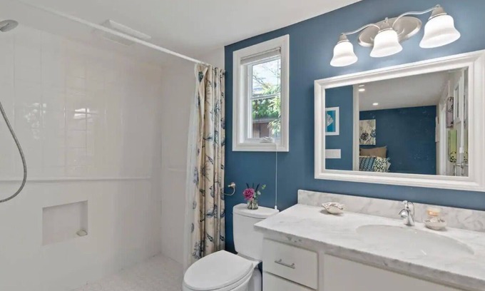 Burlingame Casa | Charming 1-bedroom with AC and WiFi in Pleasant Burlingame