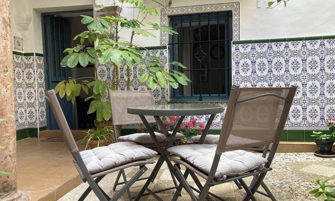 Arcos de la Frontera Apartamento | Charming 1900 Andalusian Apartment in Arcos de la Frontera