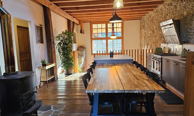 Bons-en-Chablais Casa | Charming 19th-century village home: Geneva, Annecy, Chamonix, Lake Geneva