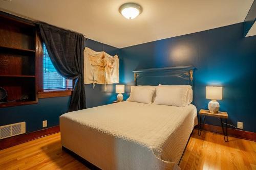 Broadway Cama Y Desayuno | Charming 1bd Suite in Capitol Hill - Foxglove Inn