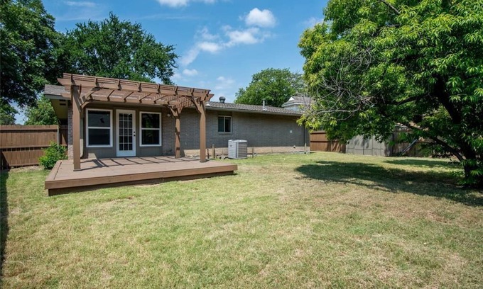 Richardson Casa | Charming 2-B, 2 B 7 minutes from UTD in Richardson with AC, WiFi.Enjoy your stay