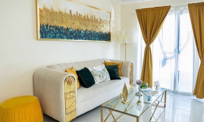 Prado Oriental Casa | Charming 2-bedroom building in Tranquil Santo Domingo Este with AC