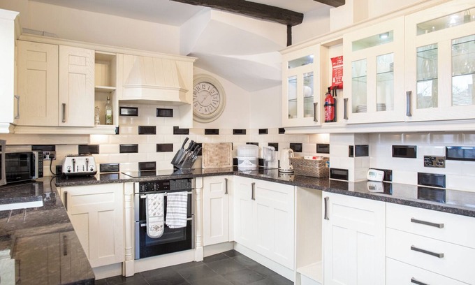 Tewkesbury Casa | Charming 2 BD House in Tewkesbury Centre
