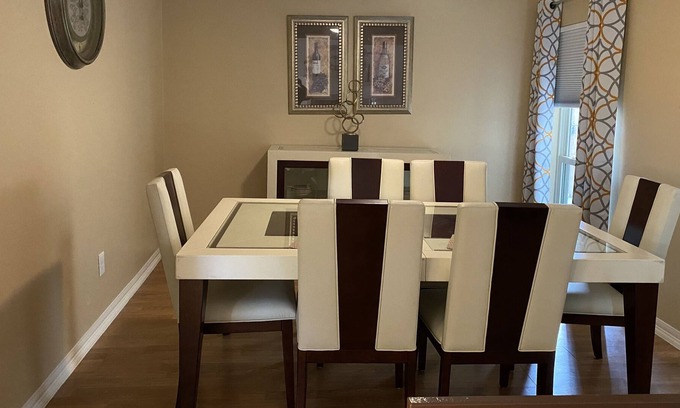 Quail Valley Casa | Charming 2 bed House sleeps up to 4 people. 1 Free Parking space in driveway.