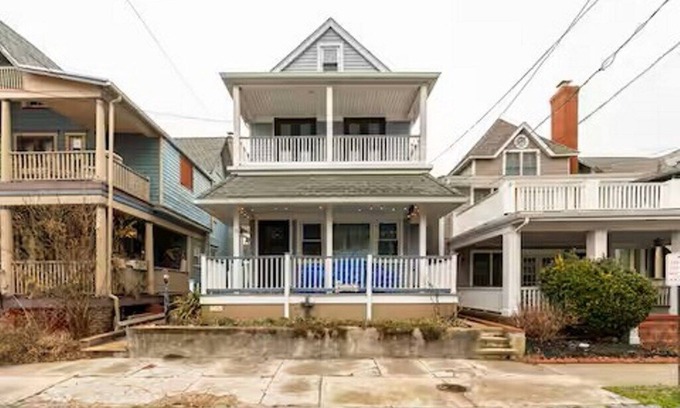 Ocean Grove Casa | Charming 2-bedroom house with AC, and WiFi in wonderful Ocean Grove.
