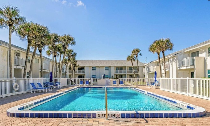 Sea Dunes Condominio | Charming 2-bedroom condo in peaceful New Smyrna Beach with WiFi, AC