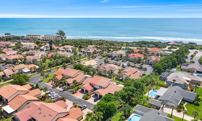 Melbourne Beach Casa | Charming 2-bedroom/2.5 bath home, steps from ocean in enjoyable Melbourne Beach.