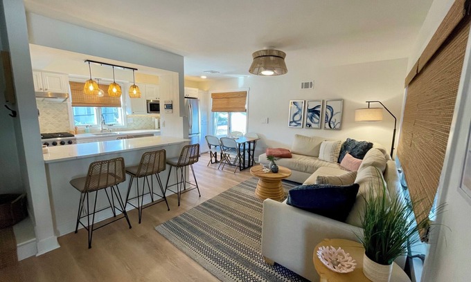 Ortley Beach Casa | Charming 2-bedroom townhome in Ortley Beach 1 block to beach