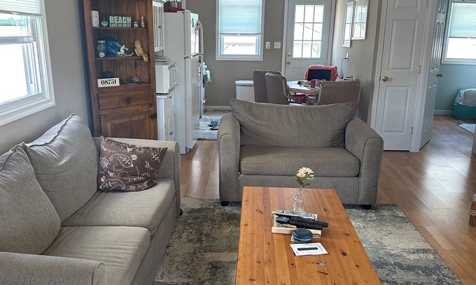 Ortley Beach Casa | Charming 2-bedroom bungalow in Ortley Beach with WiFi, AC