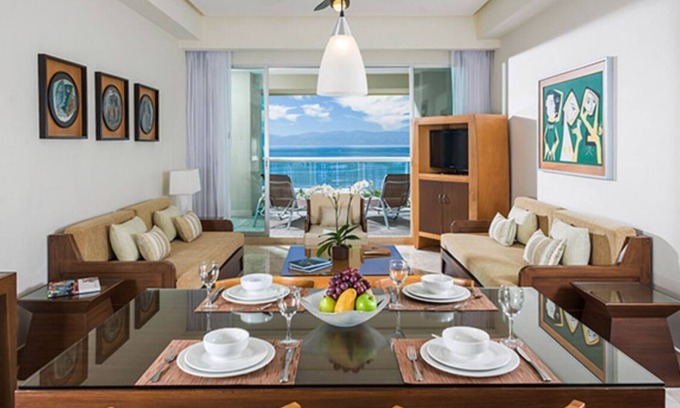 Las Jarretaderas Complejo | Charming 2-bedroom Suite with fitness room and AC in beautiful Nuevo Vallarta