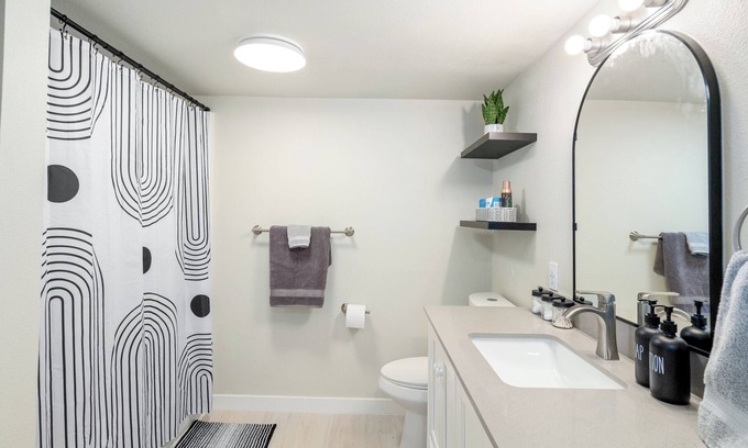 Spokane Valley Apartamento | Charming 2-bedroom Basement Suite in lovely Spokane Valley