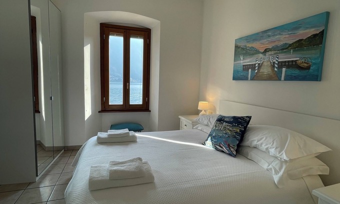 Sala Comacina Casa | Charming 2-bedroom house in lovely Sala Comacina by the Lake with WiFi, AC