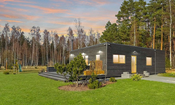 Skulte Casa | Charming 2-bedroom house with WiFi, AC in lovely Zvejniekciems