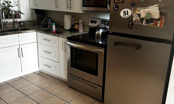 River Park Casa | Charming 2-bedroom house in awesome Port St. Lucie with AC