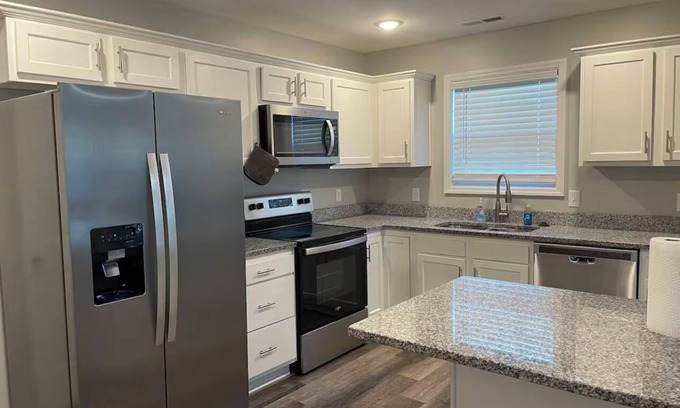 Richmond Casa | Charming 2-bedroom 2 bathroom house in Lexington, KY