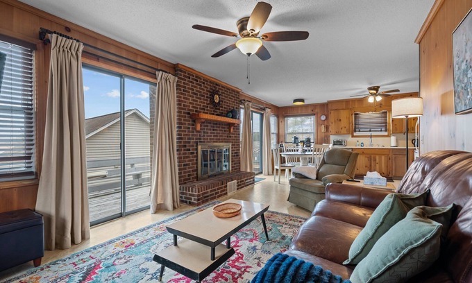 Olivia Apartamento | Charming 2-bedroom, 2 bth apartment with water views, golf, quiet community