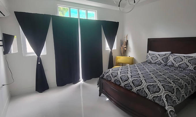 Camperdown Apartamento | Charming 2-bedroom apartment with AC, WiFi in wonderful Kingston