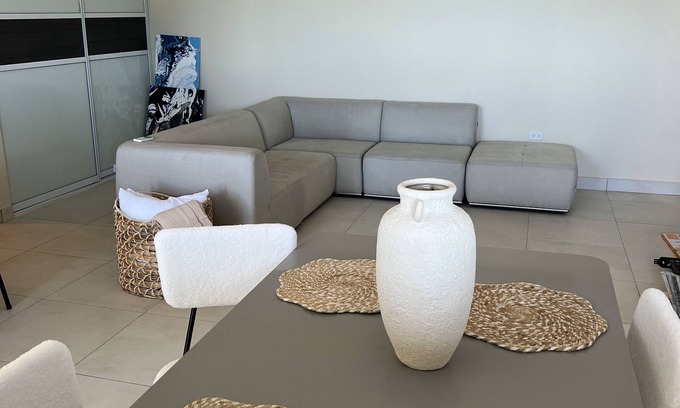 Demajagua Apartamento | Charming 2-bedroom apartment in fabulous Fajardo with WiFi, AC