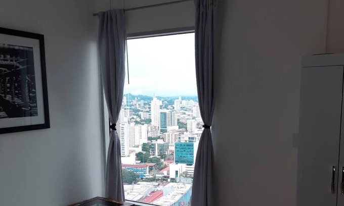Obarrio Apartamento | Charming 2-bedroom apartment in marvelous Panamá with AC, WiFi