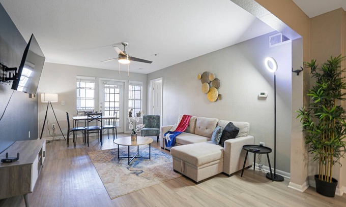Pleasant Valley Apartamento | Charming 2-bedroom apartment with WiFi, AC in pleasant Austin