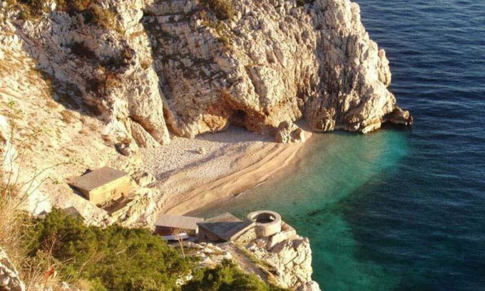 Brsec Apartamento | Charming 2 bedroom apartment in picturesque Brsec with WiFi AC & free parking
