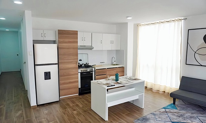 Santiago de Surco Apartamento | Charming 2-bedroom apartment with AC, WiFi in amazing Lima